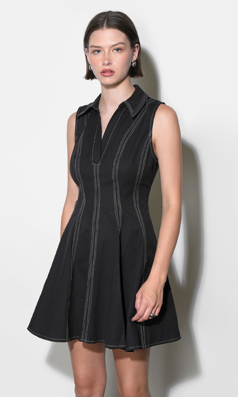 Sydney Topstitch Flare Mini Dress L / Black