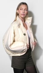 G269J1892_BEIGE