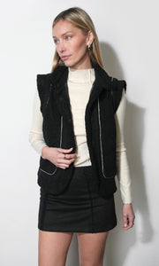 G259J1825_BLACK