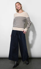 G269P6587_NAVY