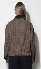 G268J1877_LATTE
