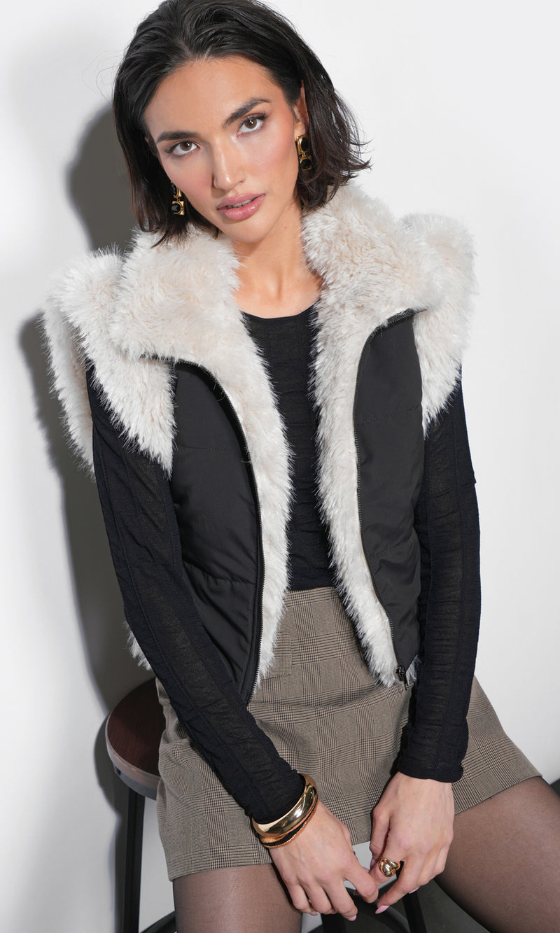 Clara Faux Fur Lined Padded Zip Up Vest G2510J1831