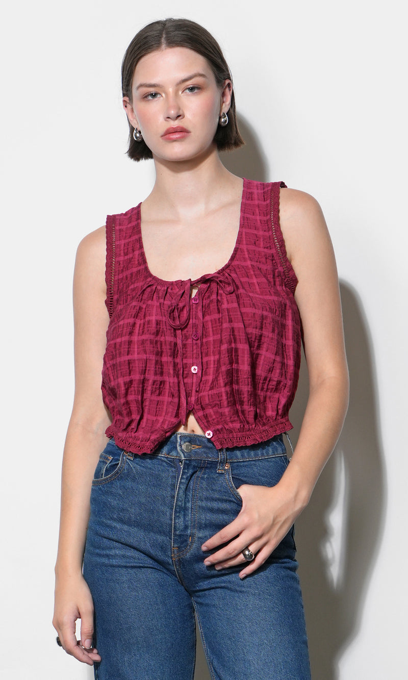 Clara Textured Eyelet Detail Bubble Hem Top G263T7503