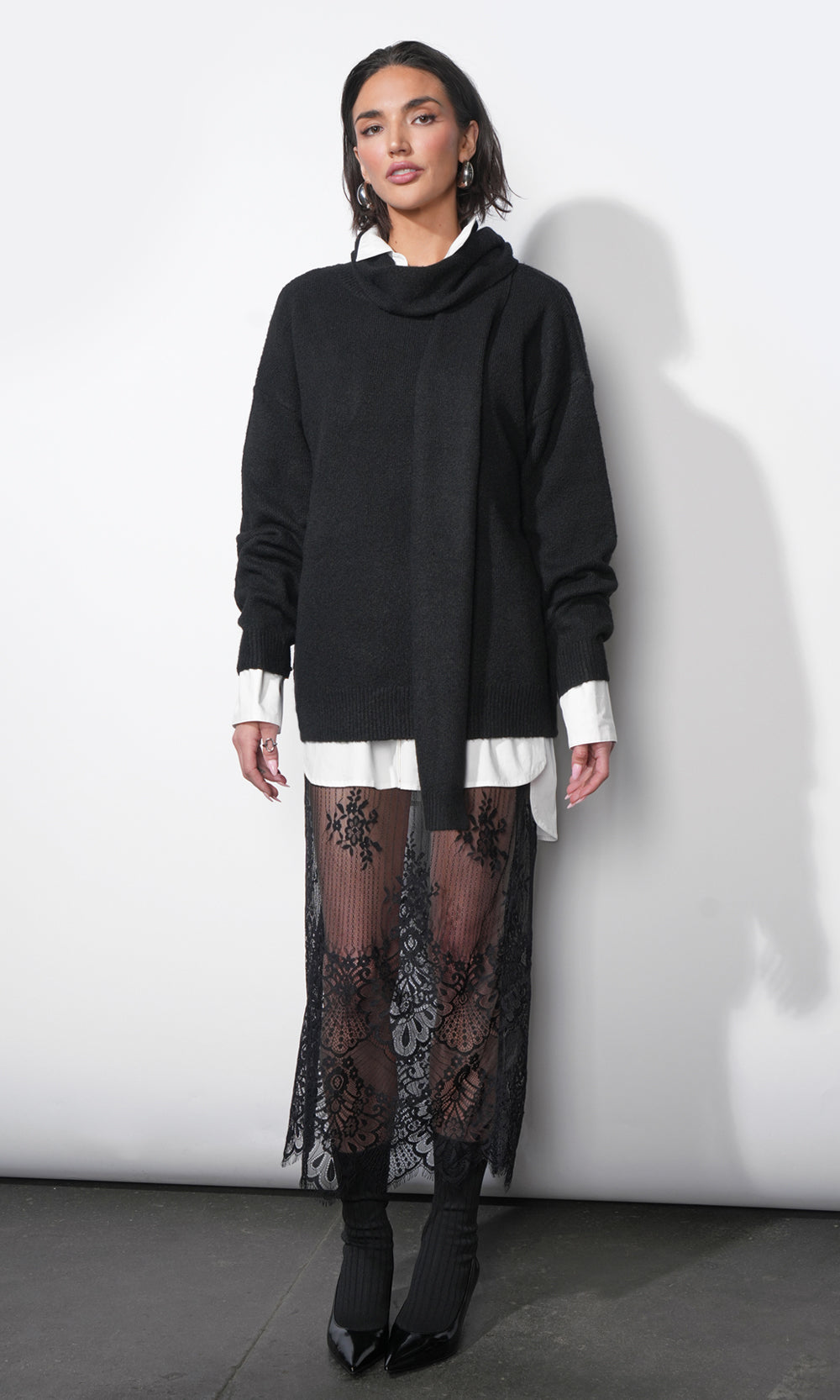 Kit Soft Crew Neck Sweater W/ Removable Scarf