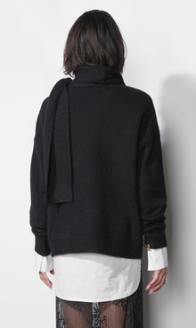 Kit Soft Crew Neck Sweater W/ Removable Scarf