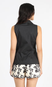 Mary Twist Front Sleeveless Shirt