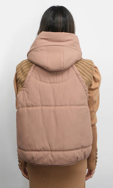 Douglas Ribbed Puffer Hooded Vest