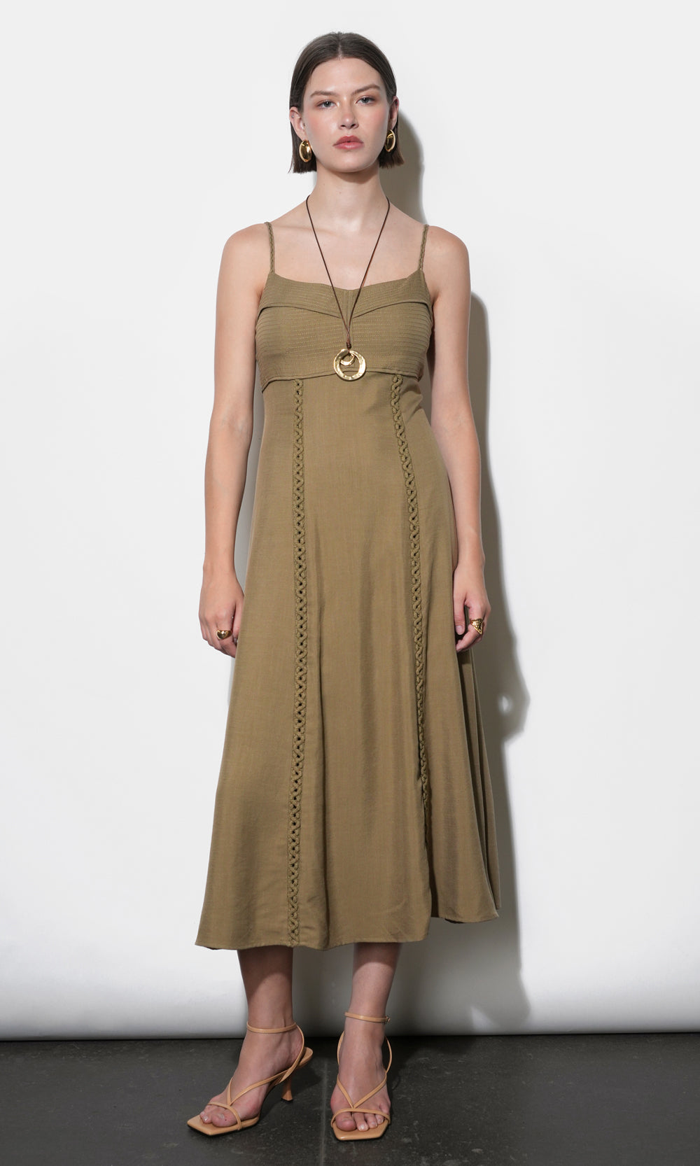 Ivy Embroidery Lace Midi Dress