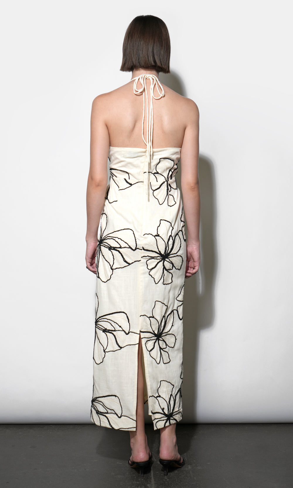 Josie Large Embroidery Floral Halter Midi Dress | Greylin L / IVORY/BLACK Josie Large Embroidery Floral Halter Midi Dress | Greylin L / IVORY/BLACK