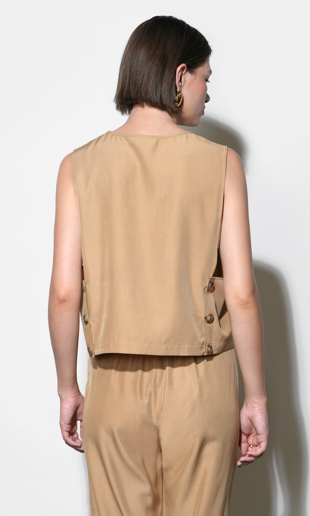 Zoey Side Button Scoop Neck Top
