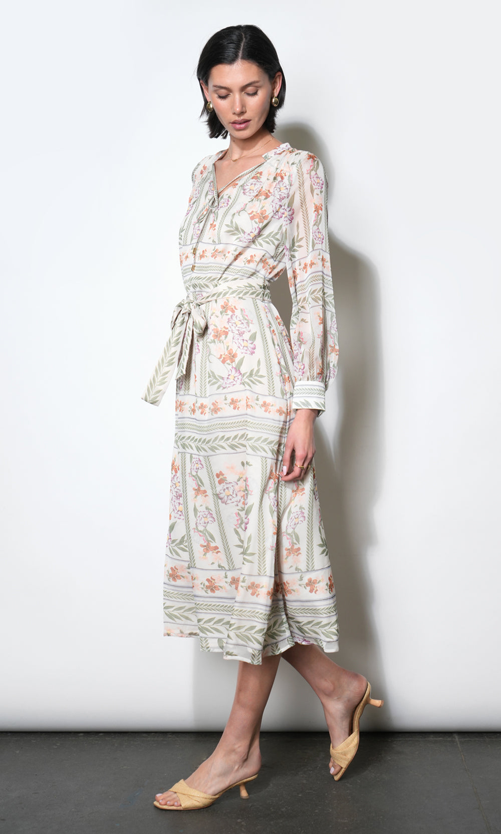 Reese Flowy Scarf Print Midi Dress w/Tie Belt