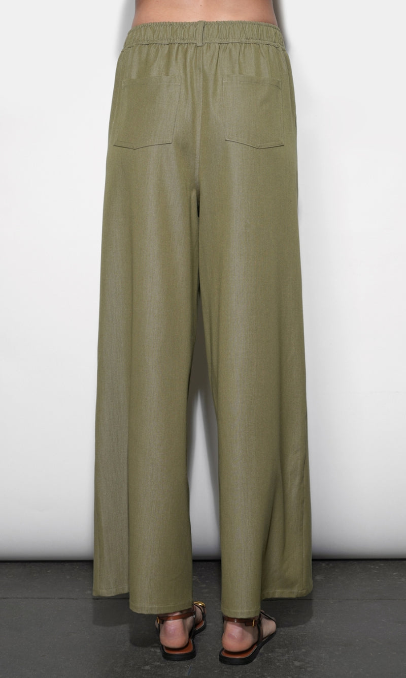 G265P6577_OLIVE