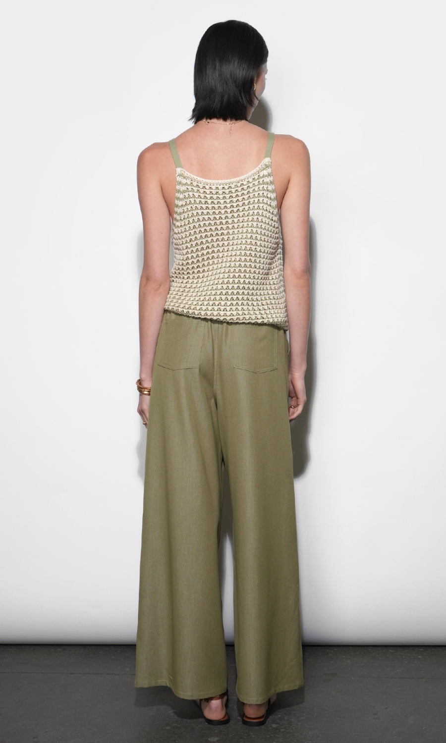 G265P6577_OLIVE