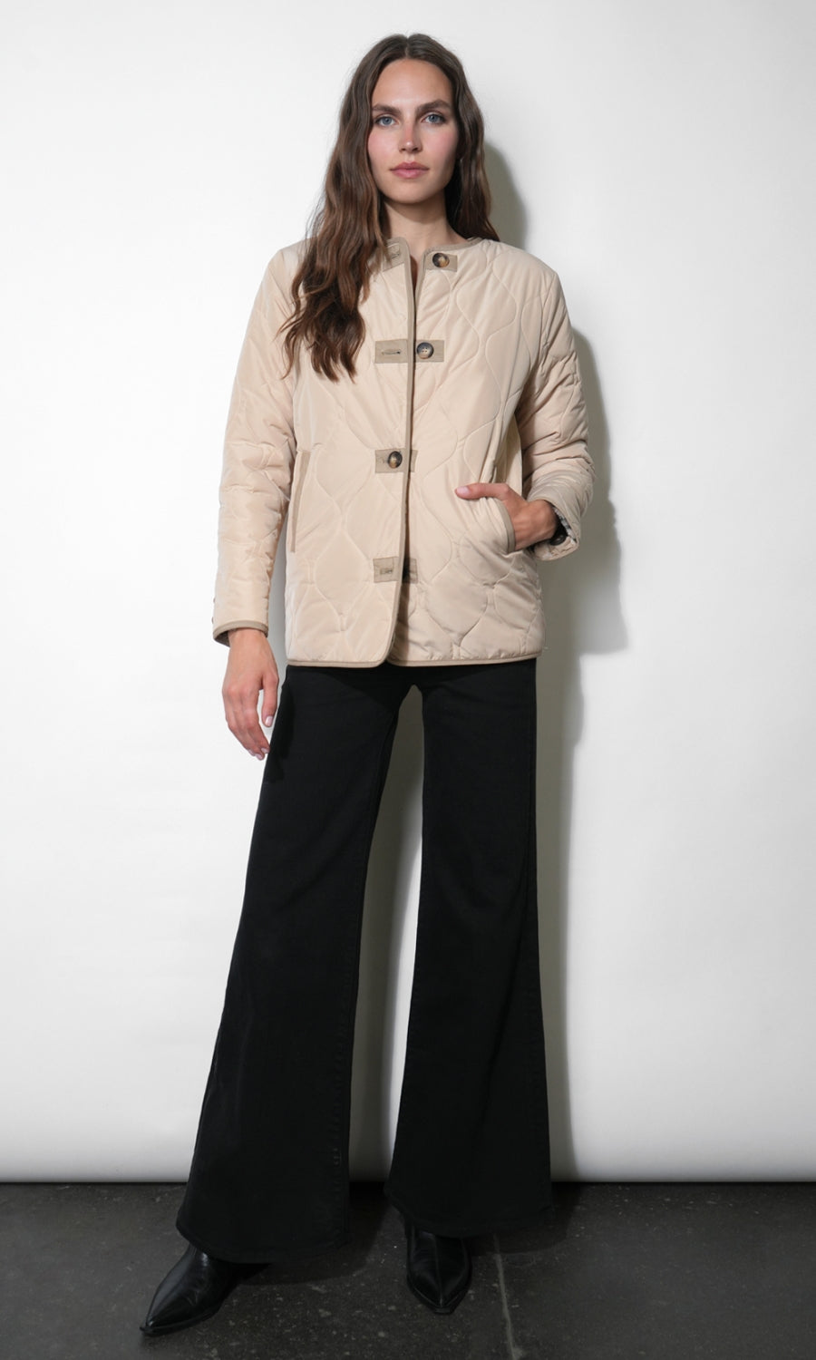 G258J1826_BEIGE