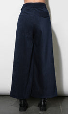 G269P6587_NAVY