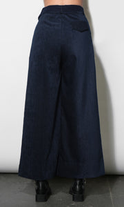 G269P6587_NAVY