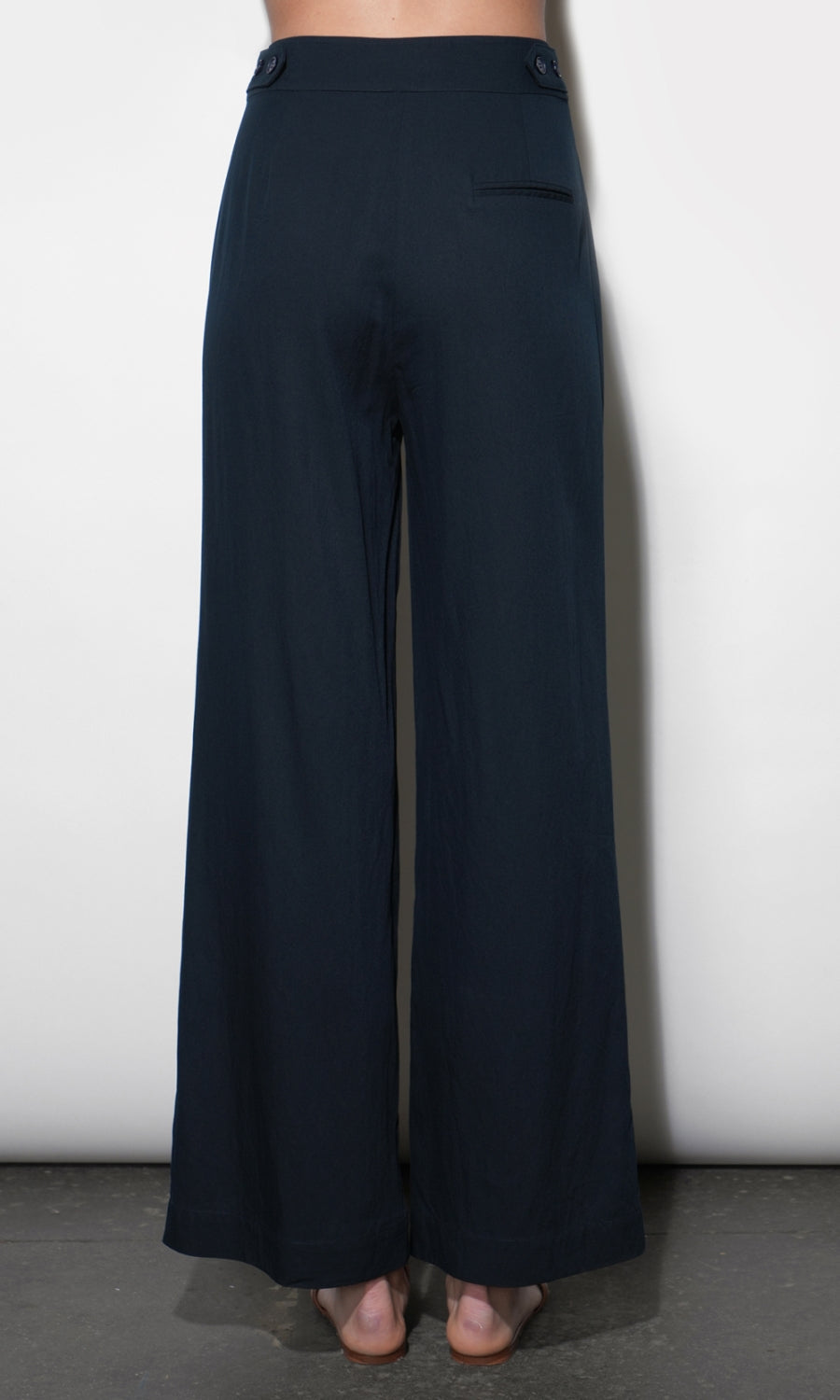 G264P6559_NAVY