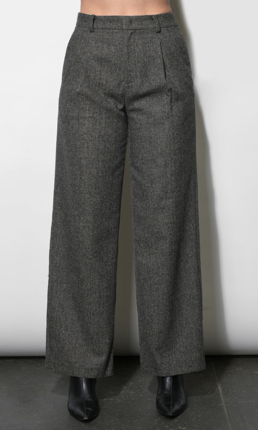 G268P6586_DARK CHARCOAL