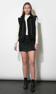 G259J1825_BLACK