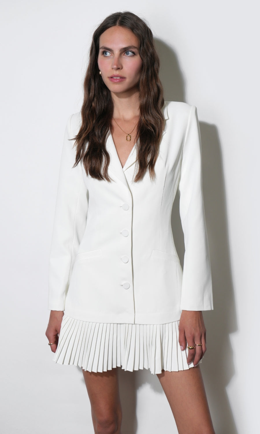 G2610D7375_WHITE