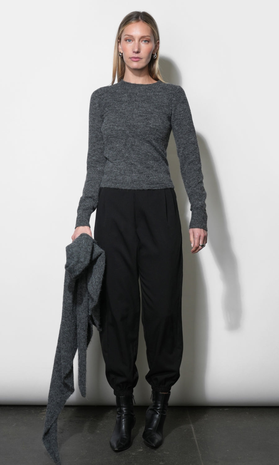 G269WT6214_CHARCOAL