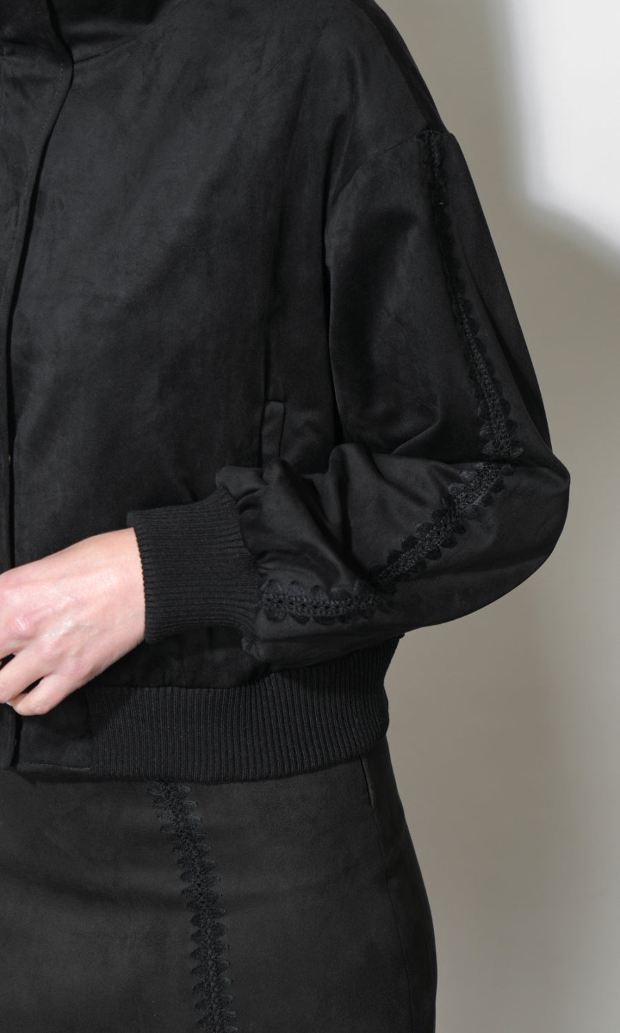 G267J1891_BLACK