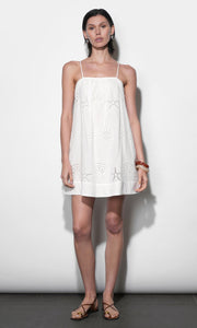G264D7162_WHITE