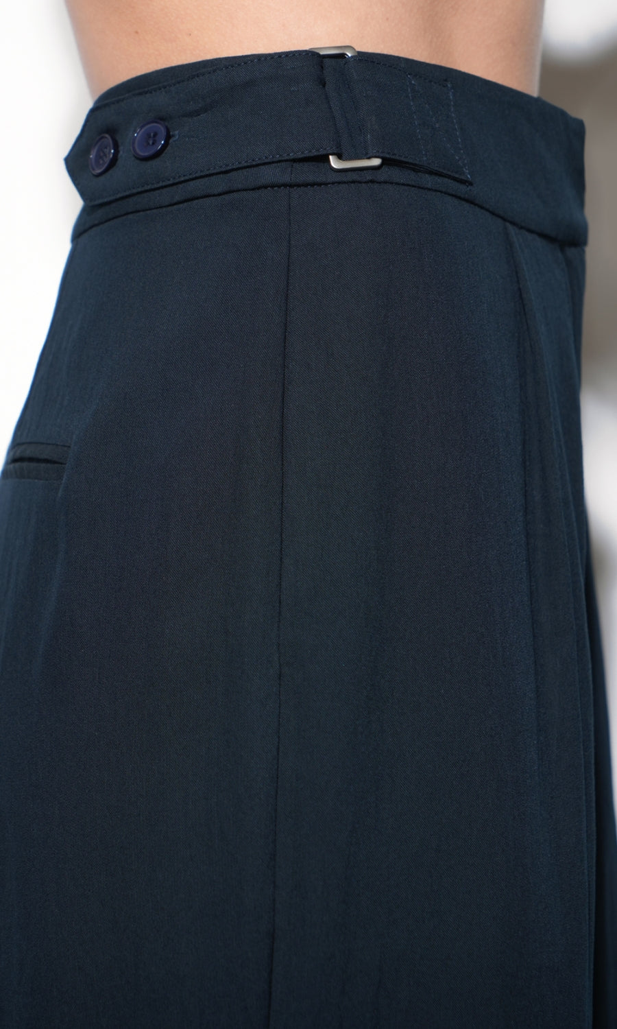 G264P6559_NAVY